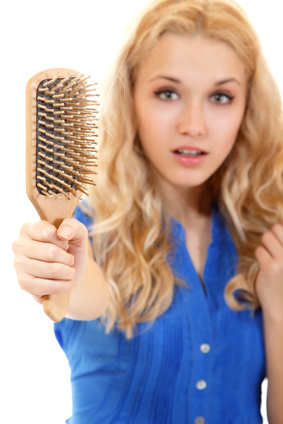 Brosse et cheveux